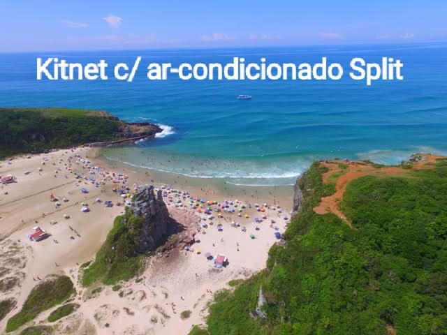 KITNET S1 em TORRES-RS - ÓTIMO CUSTO BENEFICIO na mais bela praia Gaúcha - Cozinha - Banheiro - Ar condicionado - TV e Wi-Fi - Estacionamento - Acomoda até 5 pessoas - Anfitriã Superhost no BnB Torres Exterior foto