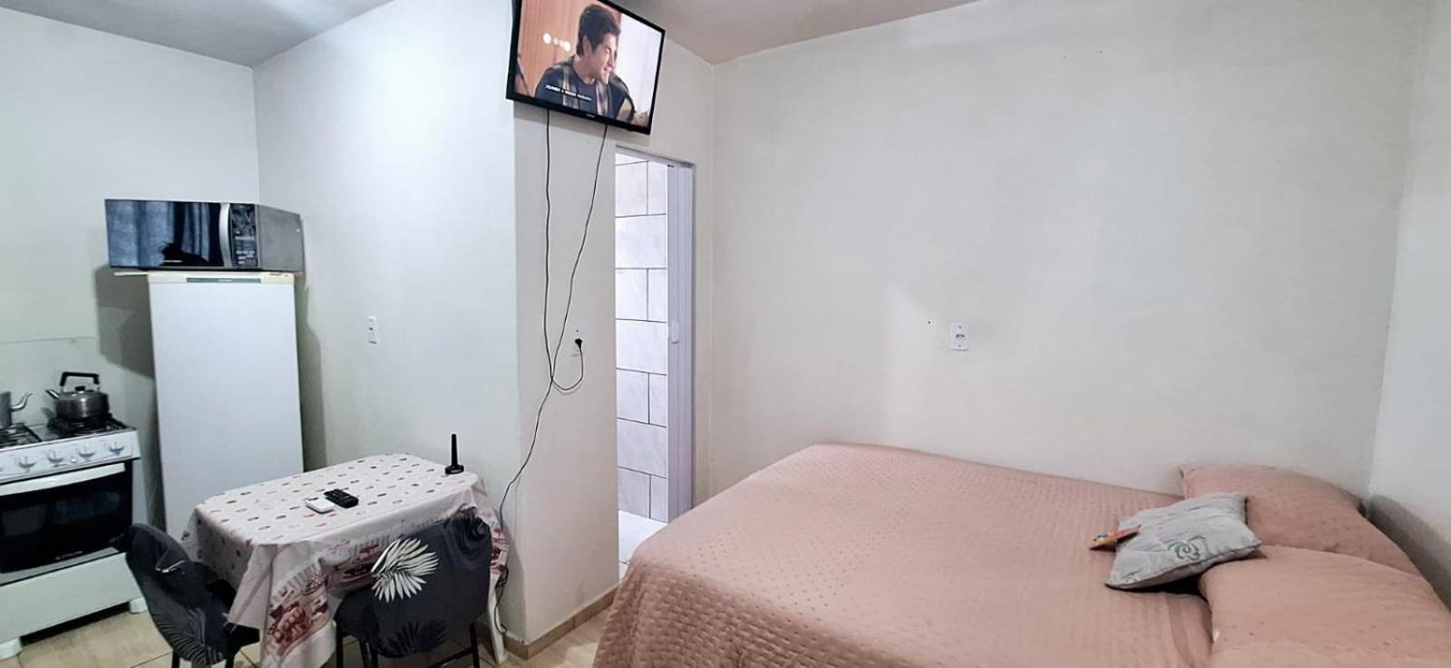 KITNET S1 em TORRES-RS - ÓTIMO CUSTO BENEFICIO na mais bela praia Gaúcha - Cozinha - Banheiro - Ar condicionado - TV e Wi-Fi - Estacionamento - Acomoda até 5 pessoas - Anfitriã Superhost no BnB Torres Exterior foto